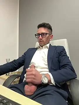 masterboss  online show from May 2, 12:21 pm
