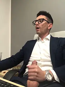 masterboss  online show from April 22, 12:12 pm