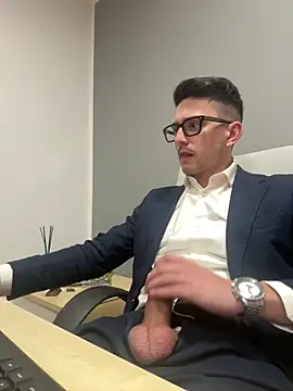 masterboss  online show from April 3, 12:00 pm