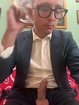 Snapshot of masterboss_ chatting on December 22, 2:28 pm masterboss online show from December 22, 2:28 pm