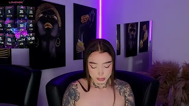  brenna hanson online show from April 4, 7:53 pm