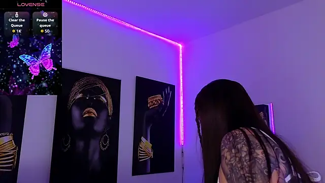  brenna hanson online show from October 25, 7:36 pm