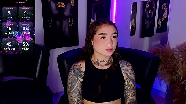  brenna hanson online show from November 22, 7:02 pm