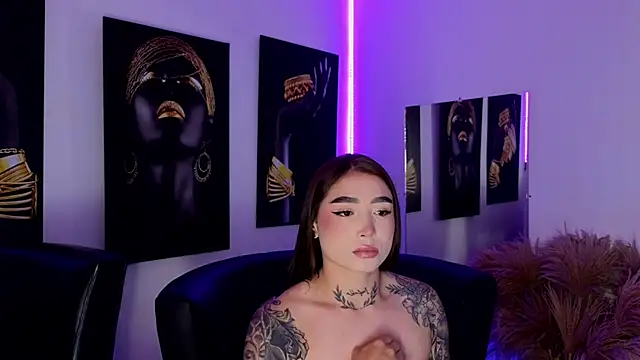  brenna hanson online show from November 15, 7:07 pm