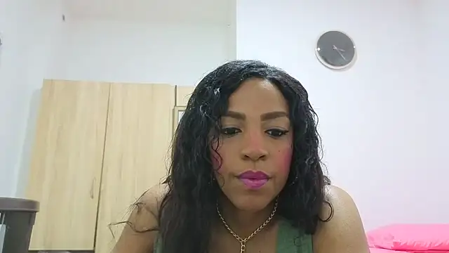 Issa Km  online show from March 10, 12:03 am