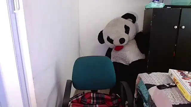 Snapshot of _annie_rosse chatting on February 20, 7:38 pm annie rosse online show from February 20, 7:38 pm