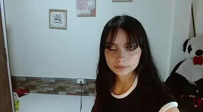 Snapshot of _annie_rosse chatting on January 14, 7:43 pm  annie rosse online show from January 14, 7:43 pm