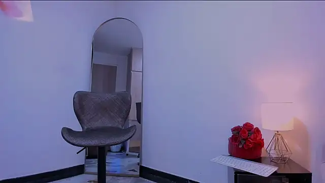 Jolie-bonnet online show from March 29, 7:59 pm