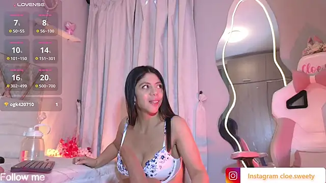 Cloesweety online show from November 12, 9:24 am