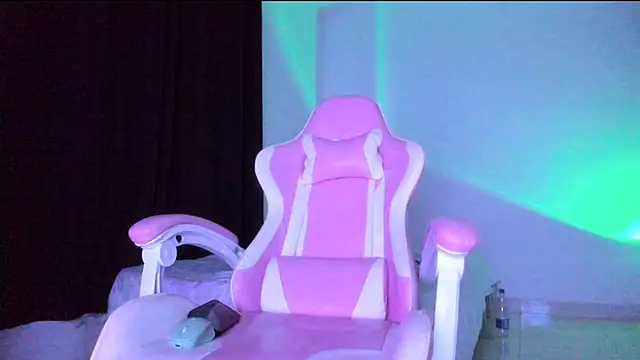 kimbaileys online show from May 23, 7:40 am