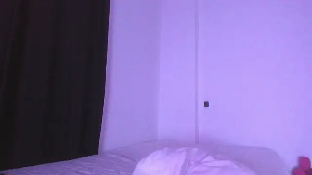 kimbaileys online show from April 14, 6:40 am