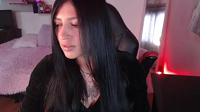 MissDennise online show from September 25, 7:42 pm