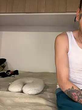 aangie  uwu online show from March 2, 2:30 am