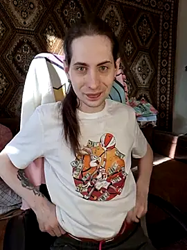 Nikki Sandy online show from February 18, 5:09 am