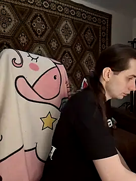 Nikki Sandy online show from January 22, 5:05 am