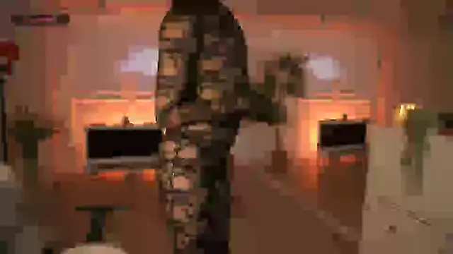 Snapshot of Ms_Sammy chatting on February 27, 6:02 am Ms Sammy online show from February 27, 6:02 am