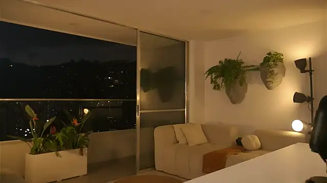 Ms Sammy online show from February 18, 11:34 pm