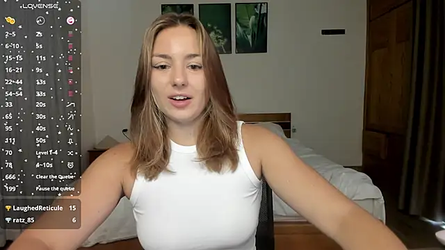 ThreeshaWhite online show from March 22, 6:59 am