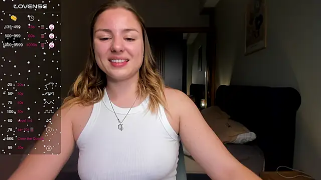 Snapshot of ThreeshaWhite chatting on March 13, 4:45 pm ThreeshaWhite online show from March 13, 4:45 pm