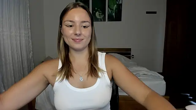 Snapshot of ThreeshaWhite chatting on June 25, 5:12 am ThreeshaWhite online show from June 25, 5:12 am