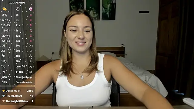 ThreeshaWhite online show from June 4, 3:33 am