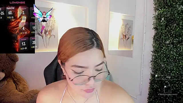 Snapshot of Abby_Mae_ chatting on November 10, 8:25 pm Abby Mae online show from November 10, 8:25 pm