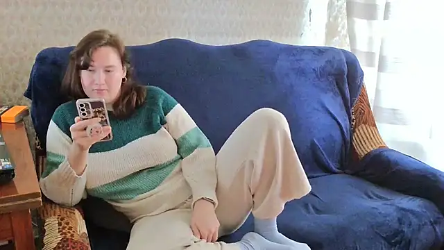 Snapshot of franceska_blue chatting on October 24, 9:19 am franceska blue online show from October 24, 9:19 am