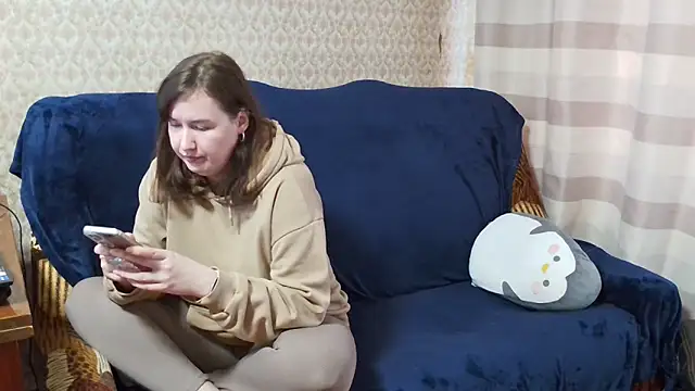 Snapshot of franceska_blue chatting on October 9, 8:59 am franceska blue online show from October 9, 8:59 am
