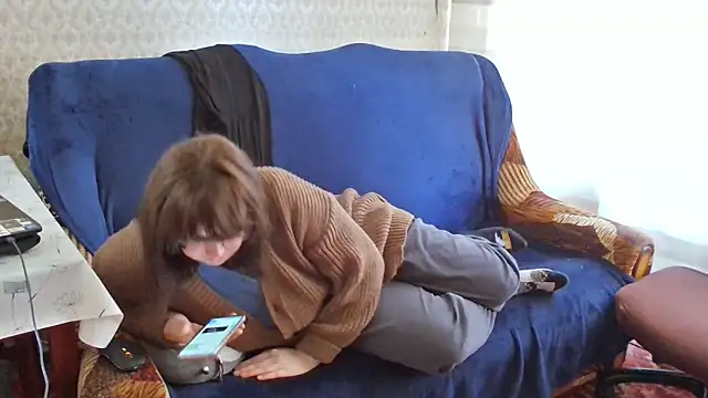 franceska blue online show from April 8, 9:55 am