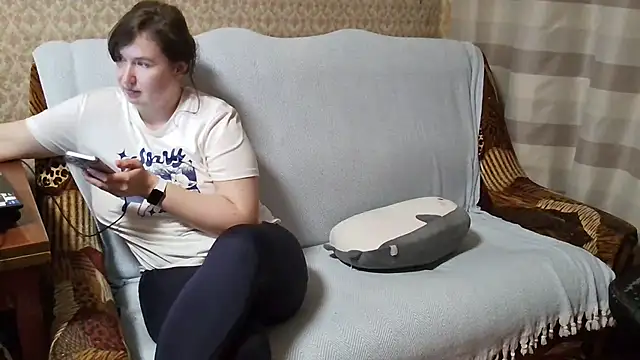 Snapshot of franceska_blue chatting on November 26, 9:15 pm franceska blue online show from November 26, 9:15 pm