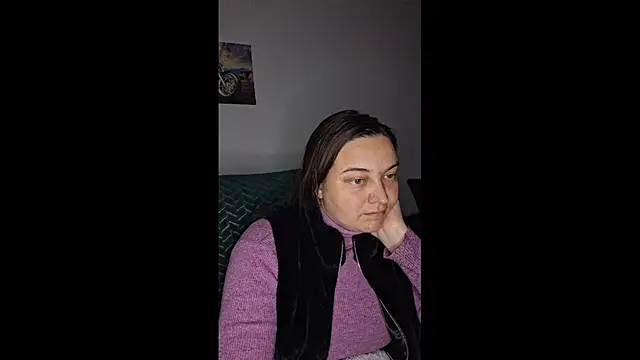 Snapshot of Cyndee_Winter chatting on April 5, 6:25 pm Cyndee Winter online show from April 5, 6:25 pm