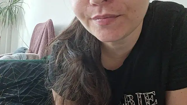 Cyndee Winter online show from November 8, 11:47 am