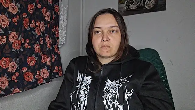 Snapshot of Cyndee_Winter chatting on April 11, 6:33 pm Cyndee Winter online show from April 11, 6:33 pm
