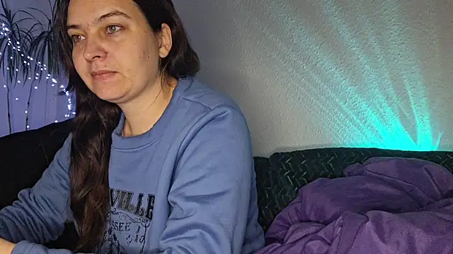 Cyndee Winter online show from November 13, 5:28 pm