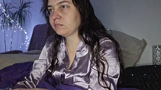 Cyndee Winter online show from October 31, 6:26 pm