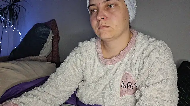 Cyndee Winter online show from November 3, 7:50 pm