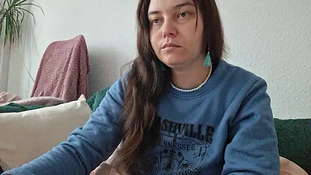 Cyndee Winter online show from November 25, 1:22 pm