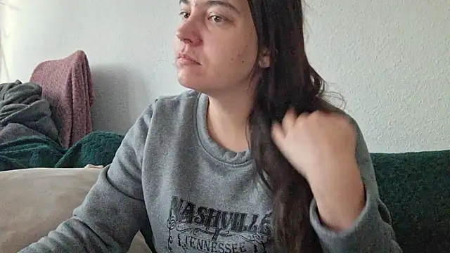 Snapshot of Cyndee_Winter chatting on October 18, 3:47 pm Cyndee Winter online show from October 18, 3:47 pm