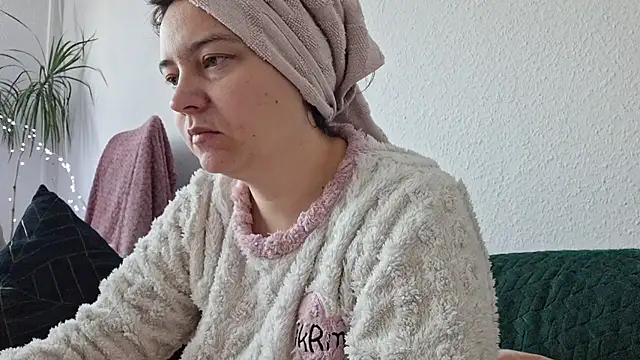 Cyndee Winter online show from November 23, 8:35 am