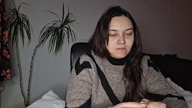 Snapshot of Cyndee_Winter chatting on December 20, 8:01 pm Cyndee Winter online show from December 20, 8:01 pm