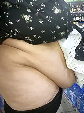 Snapshot of diamond190896 chatting on February 21, 12:49 am diamond190896 online show from February 21, 12:49 am