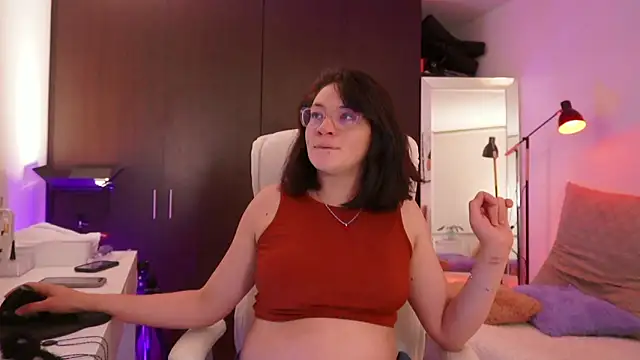 Anah s online show from February 21, 12:01 am