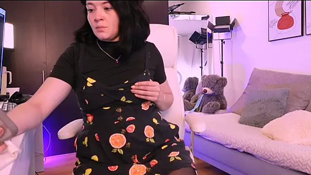 Anah s online show from November 20, 4:29 pm