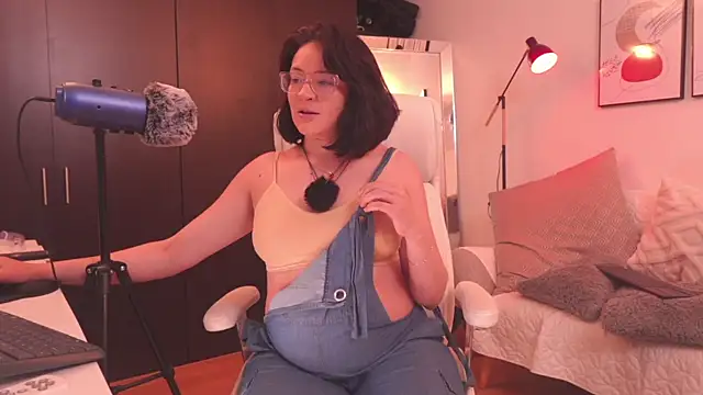 Anah s online show from January 7, 12:04 am