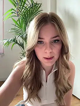 MaribelRiver online show from February 19, 1:19 pm