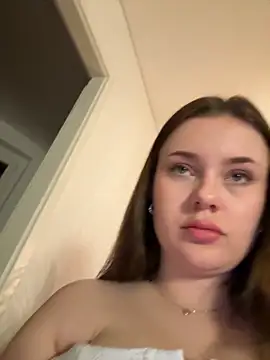 MaribelRiver online show from October 25, 11:38 pm