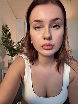 MaribelRiver online show from April 13, 4:55 pm