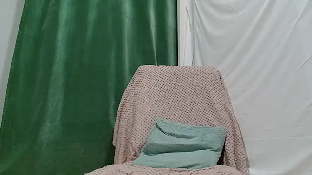 Luckyalice 4u online show from May 16, 10:42 pm