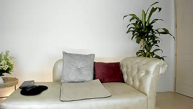 Jentokio online show from April 22, 11:11 pm