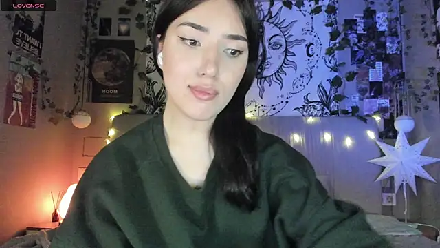 Anisawithlove online show from February 22, 6:30 pm